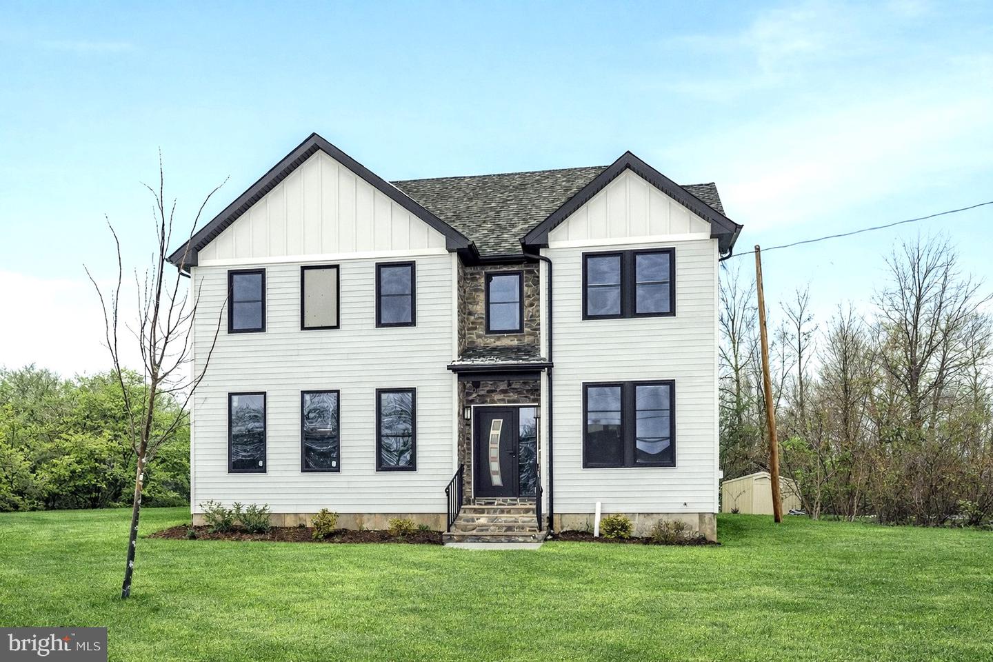 237 A Main S #a Property Photo 1