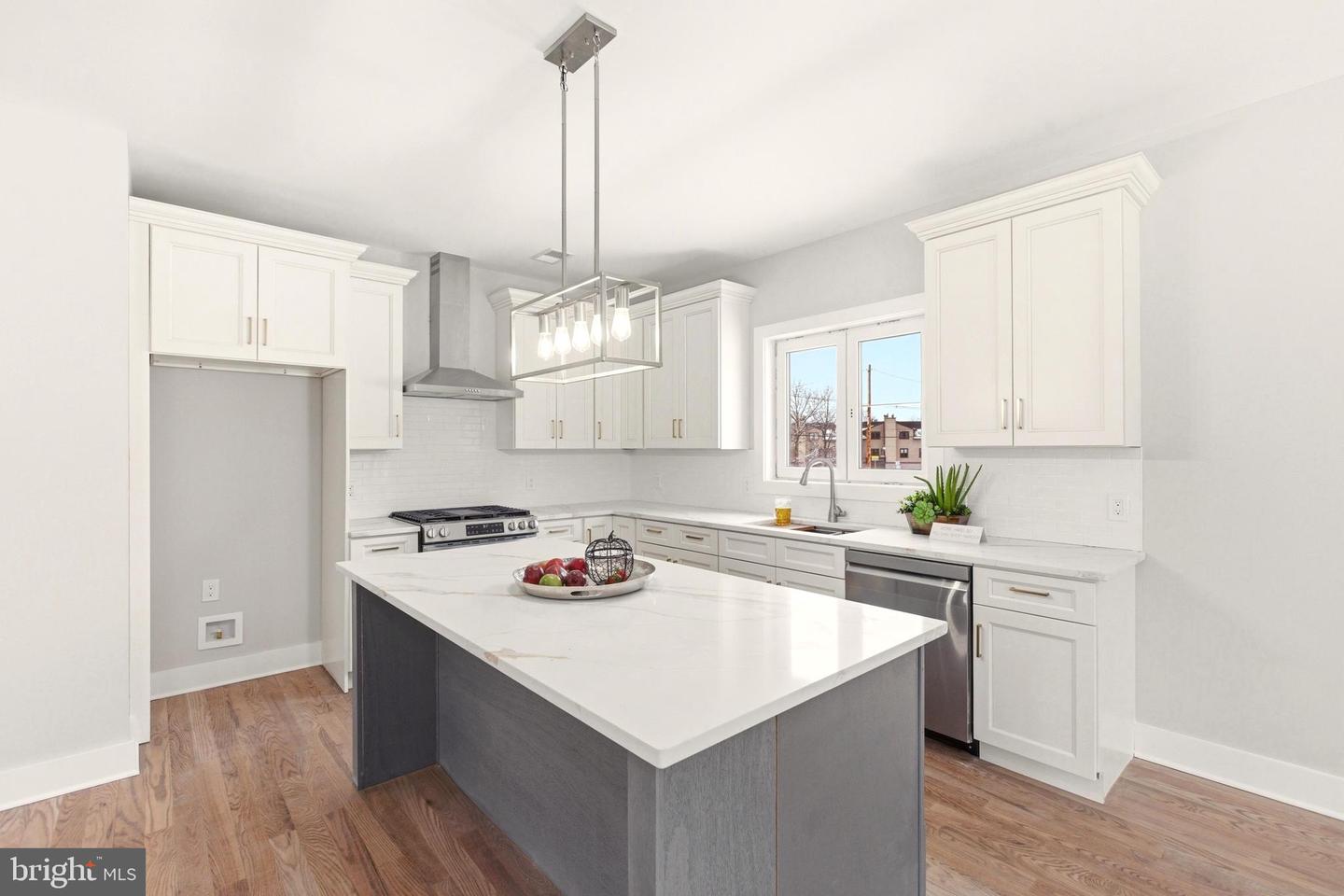 237 A Main S #a Property Photo 9