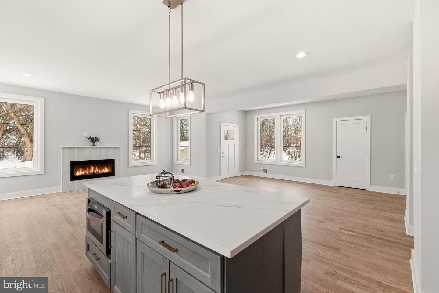 237 A Main S #a Property Photo 10