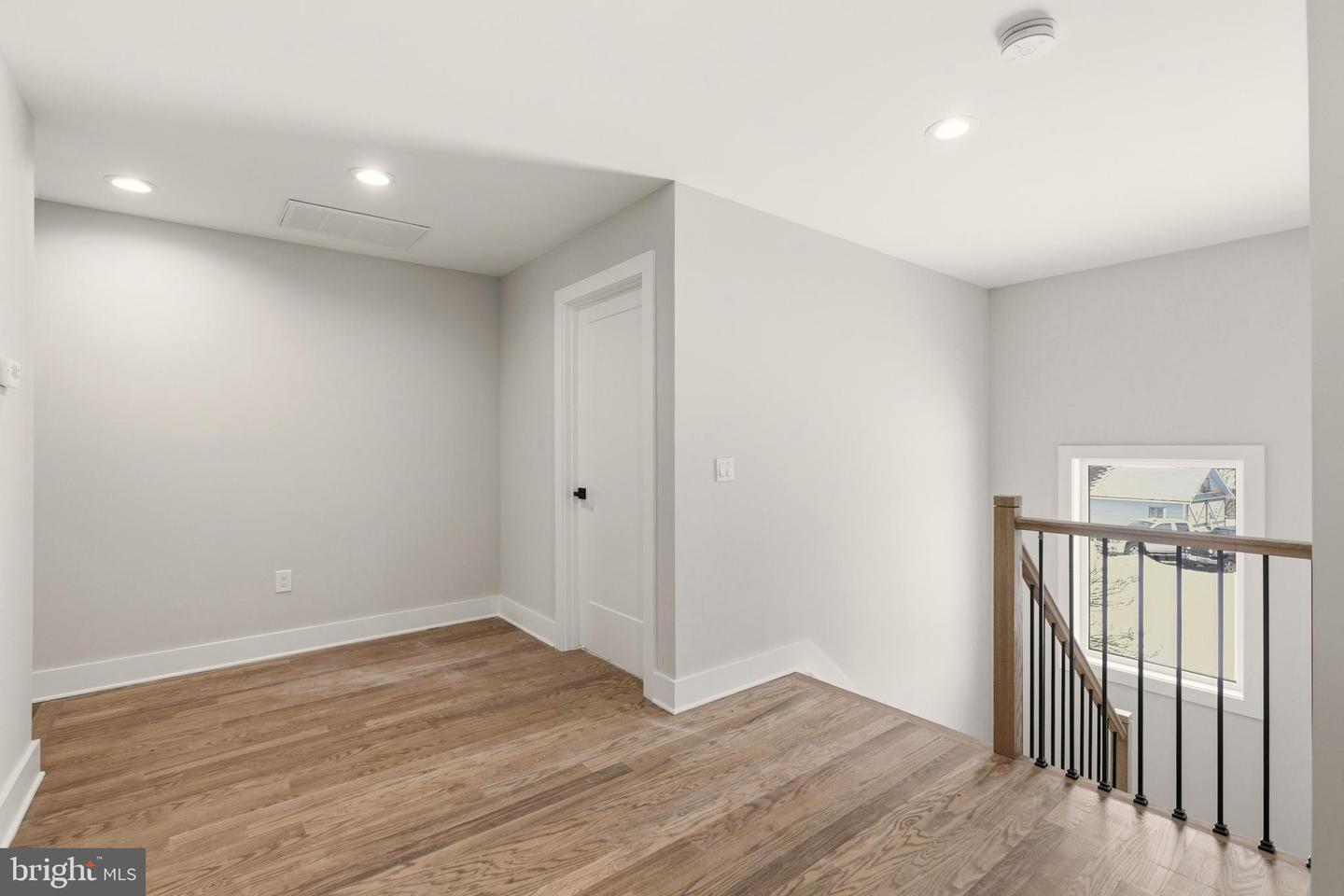 237 A Main S #a Property Photo 15