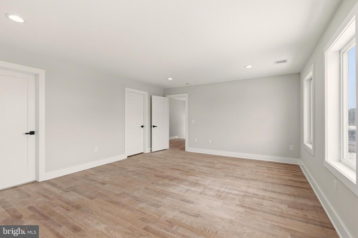 237 A Main S #a Property Photo 19