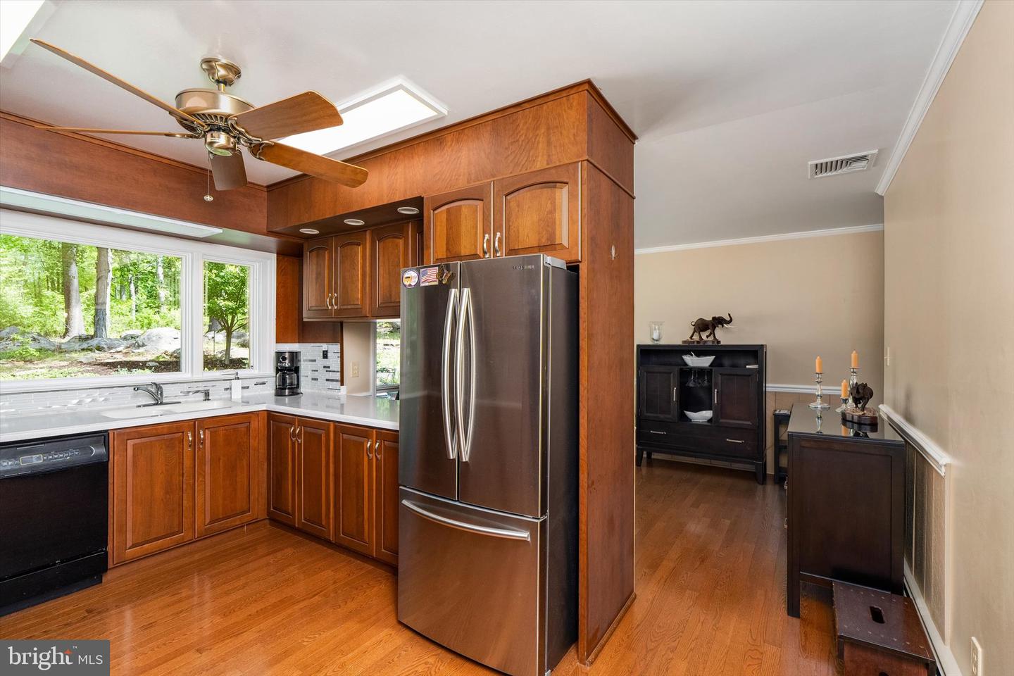 98 Snydertown Rd Property Photo 15