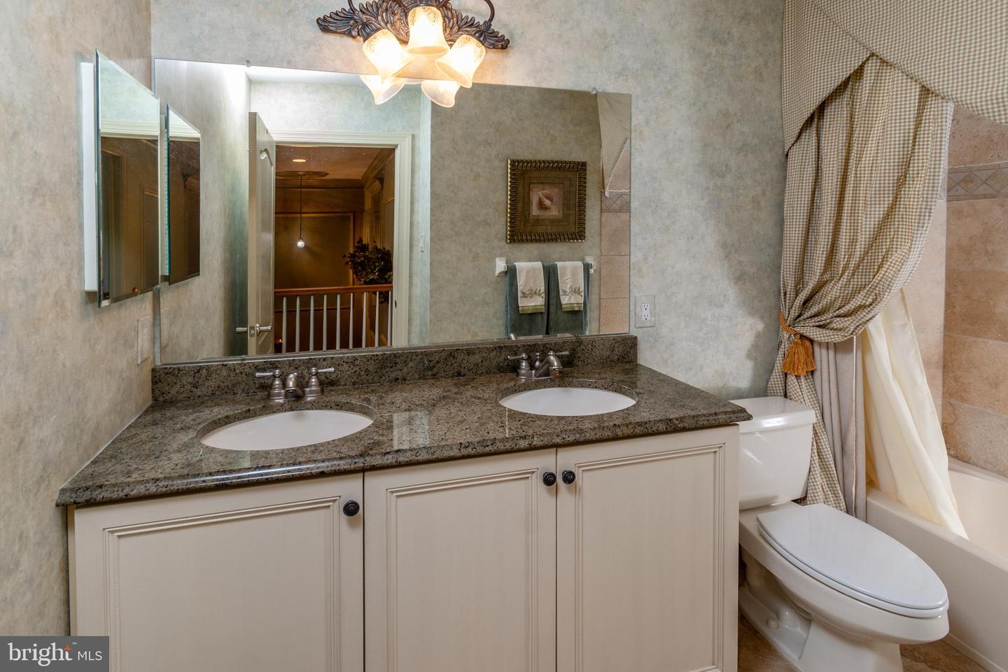 301 Holcombe Way Property Photo 39