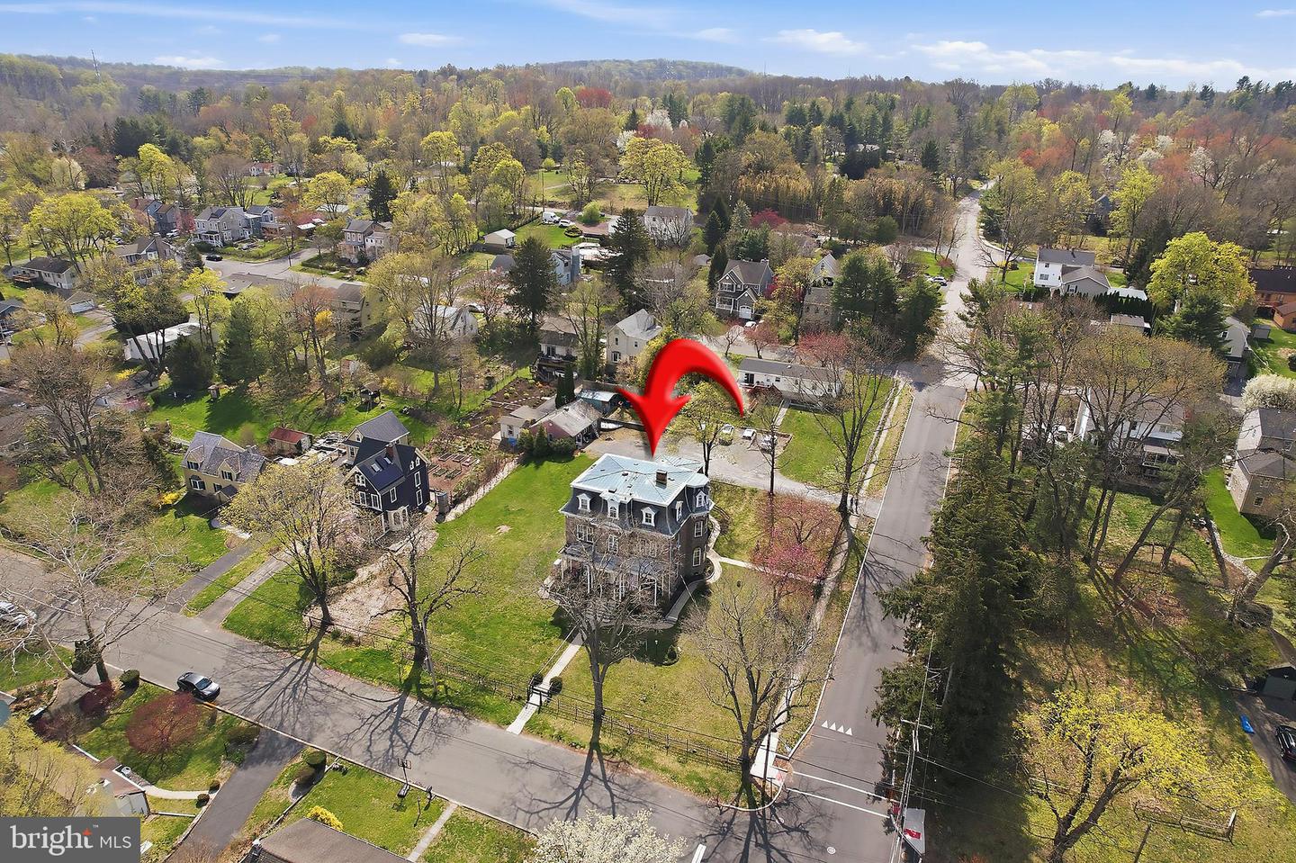 47 Lincoln Ave Property Photo 4