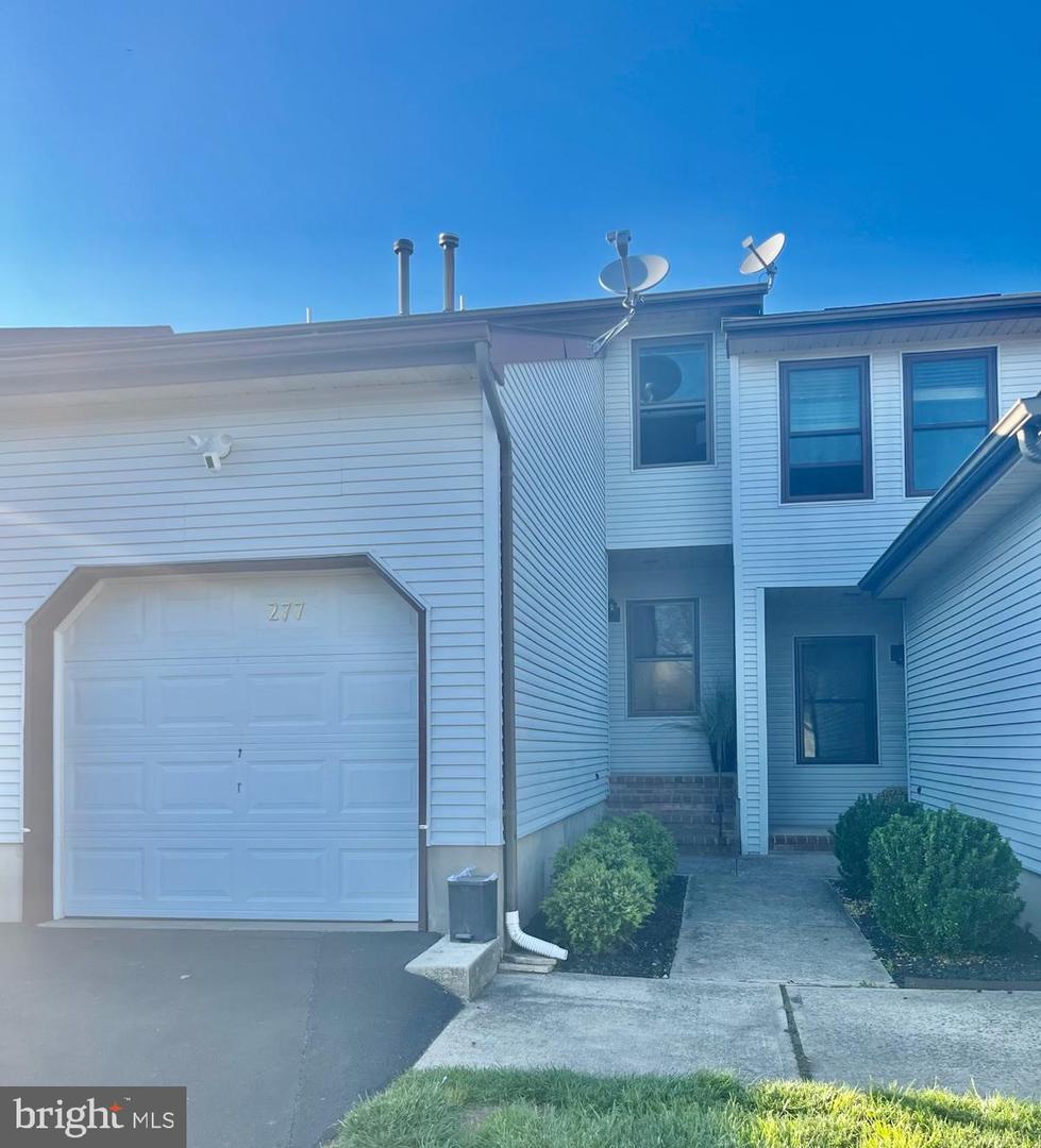 277 SPRUCE CT