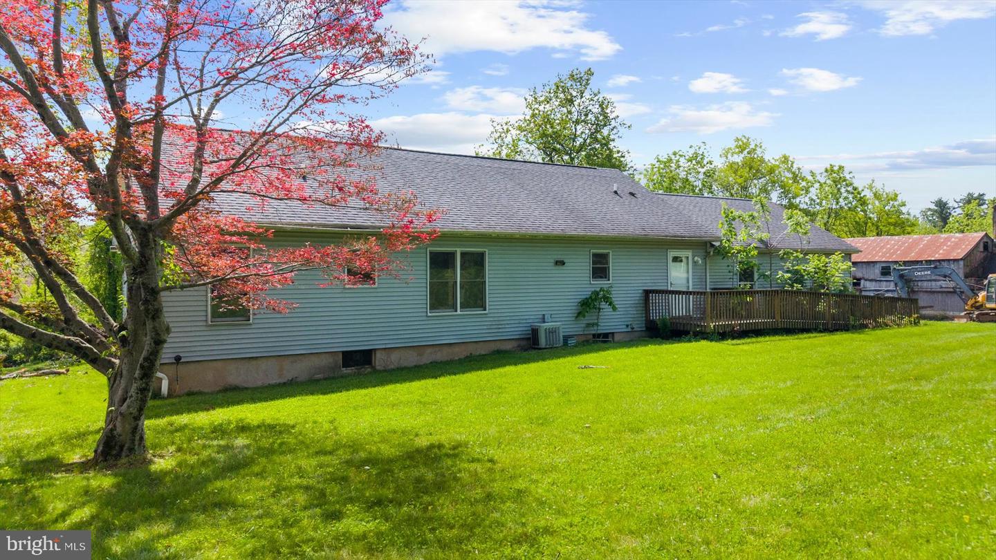 441 Pittstown Rd Property Photo 17