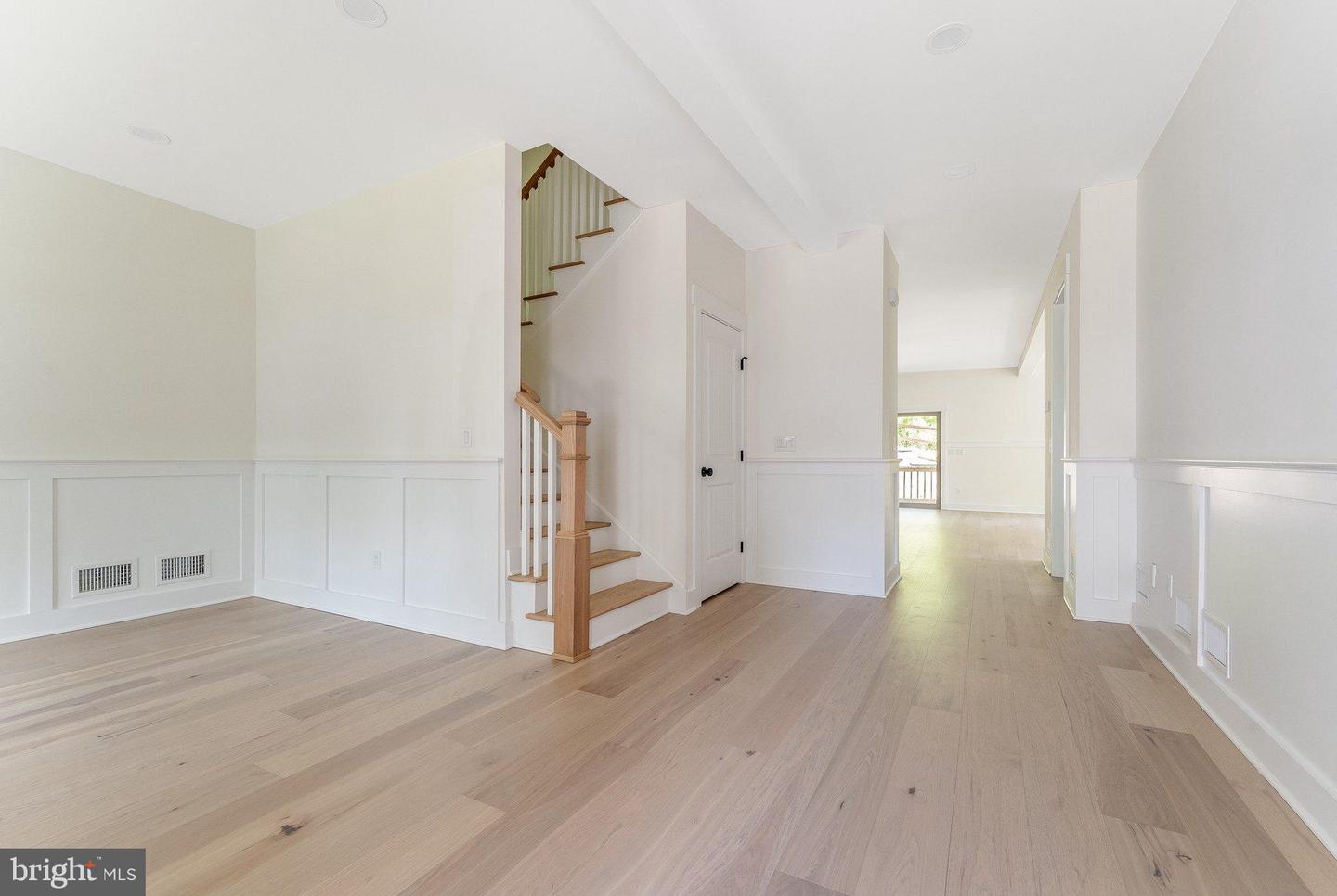 8 Church Street Property Photo 2