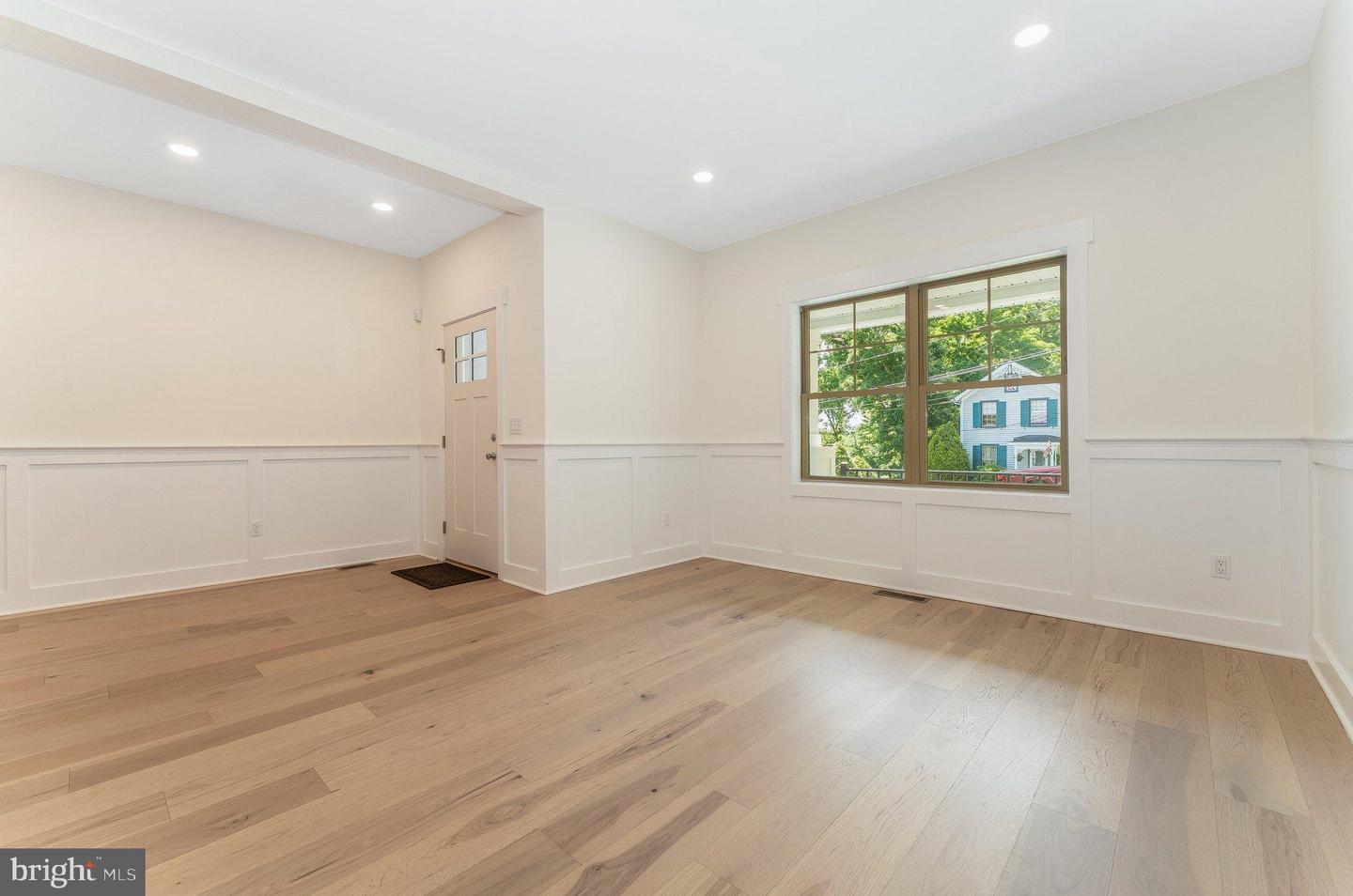 8 Church Street Property Photo 5