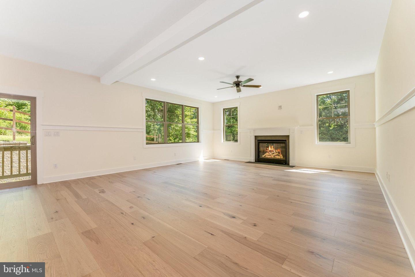 8 Church Street Property Photo 6
