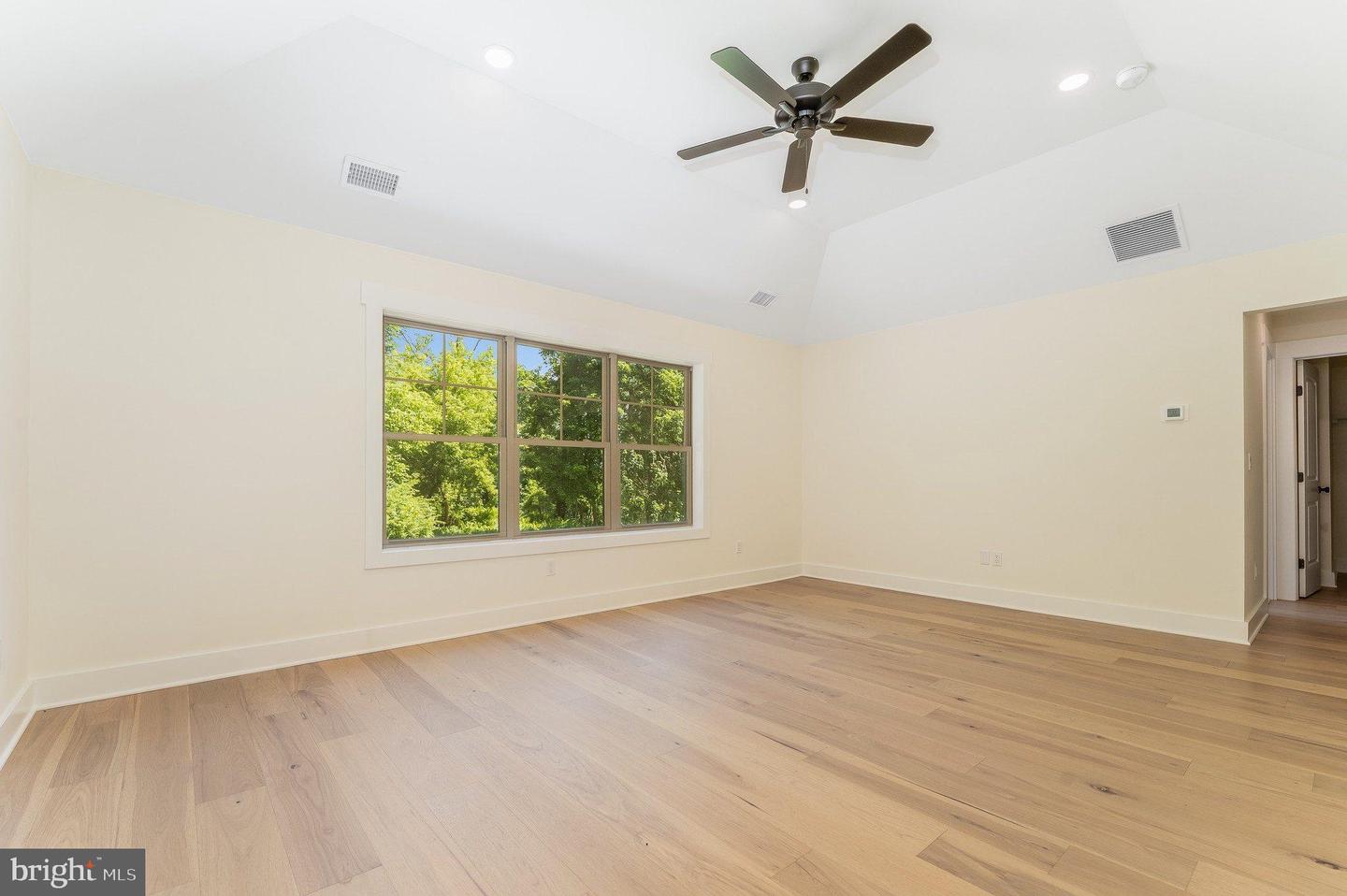 8 Church Street Property Photo 27