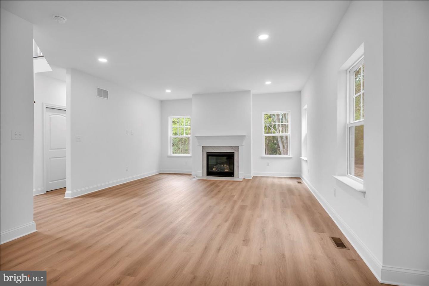 35 Barbertown Point Breeze Rd Property Photo 10