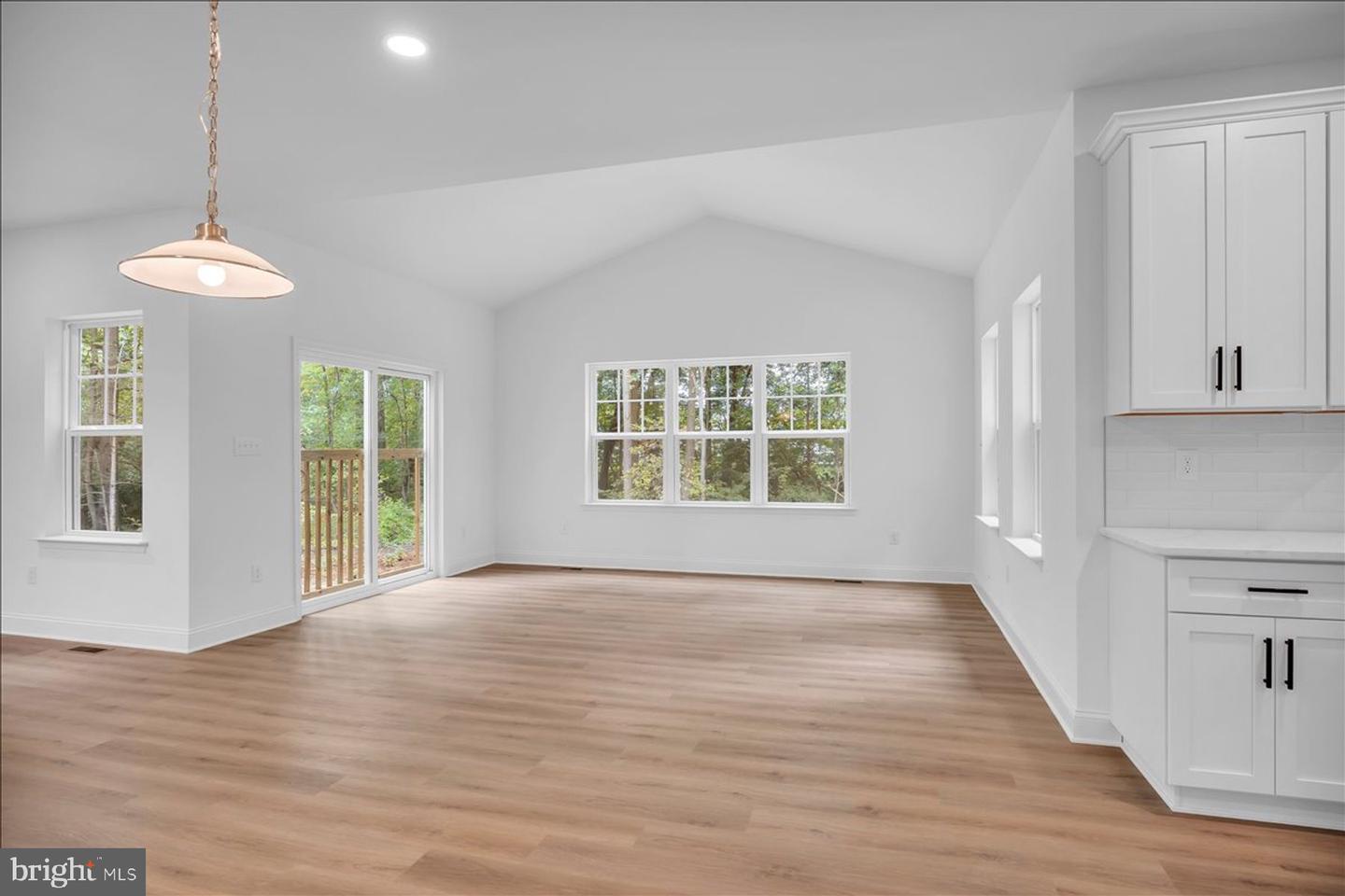35 Barbertown Point Breeze Rd Property Photo 12