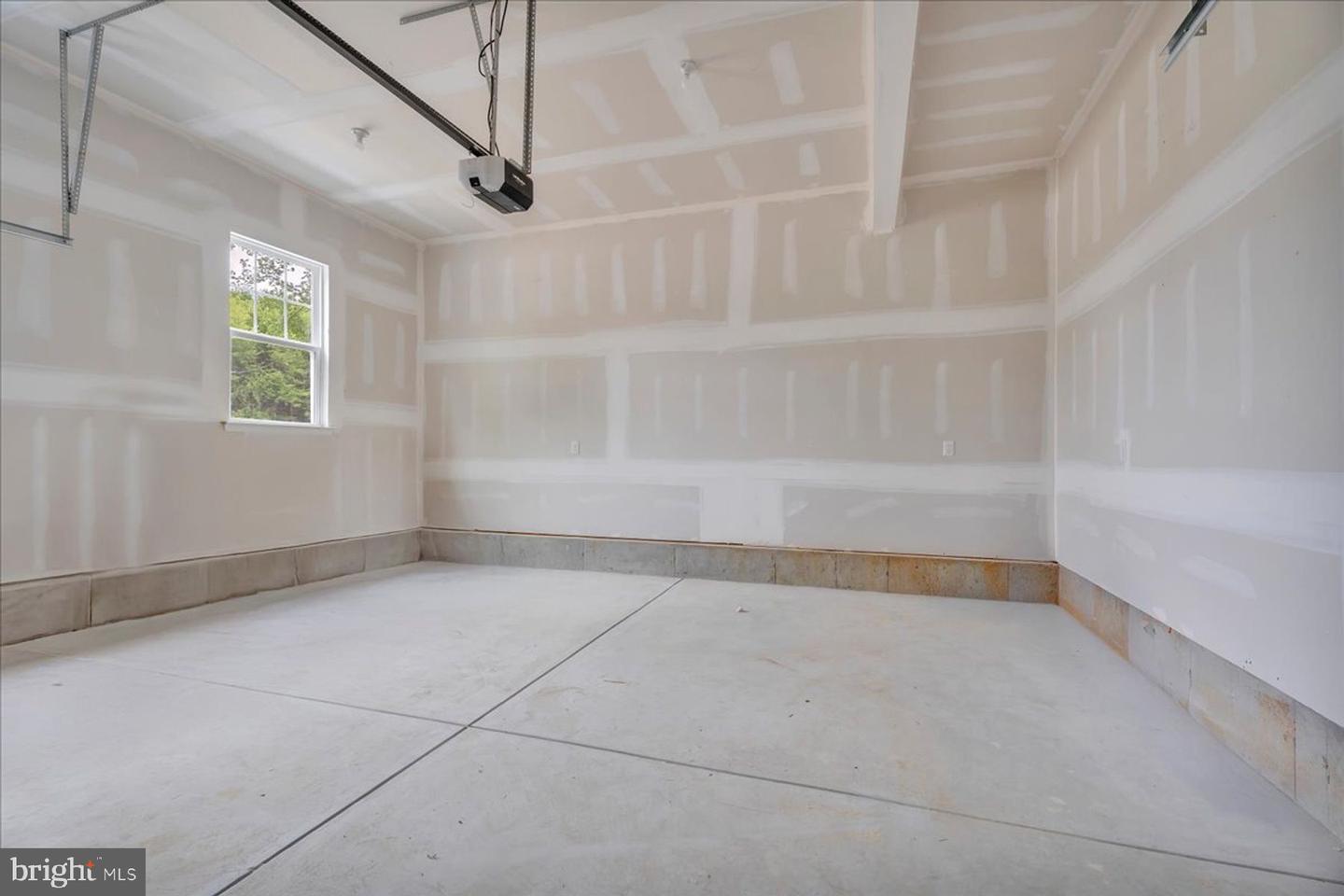 35 Barbertown Point Breeze Rd Property Photo 32
