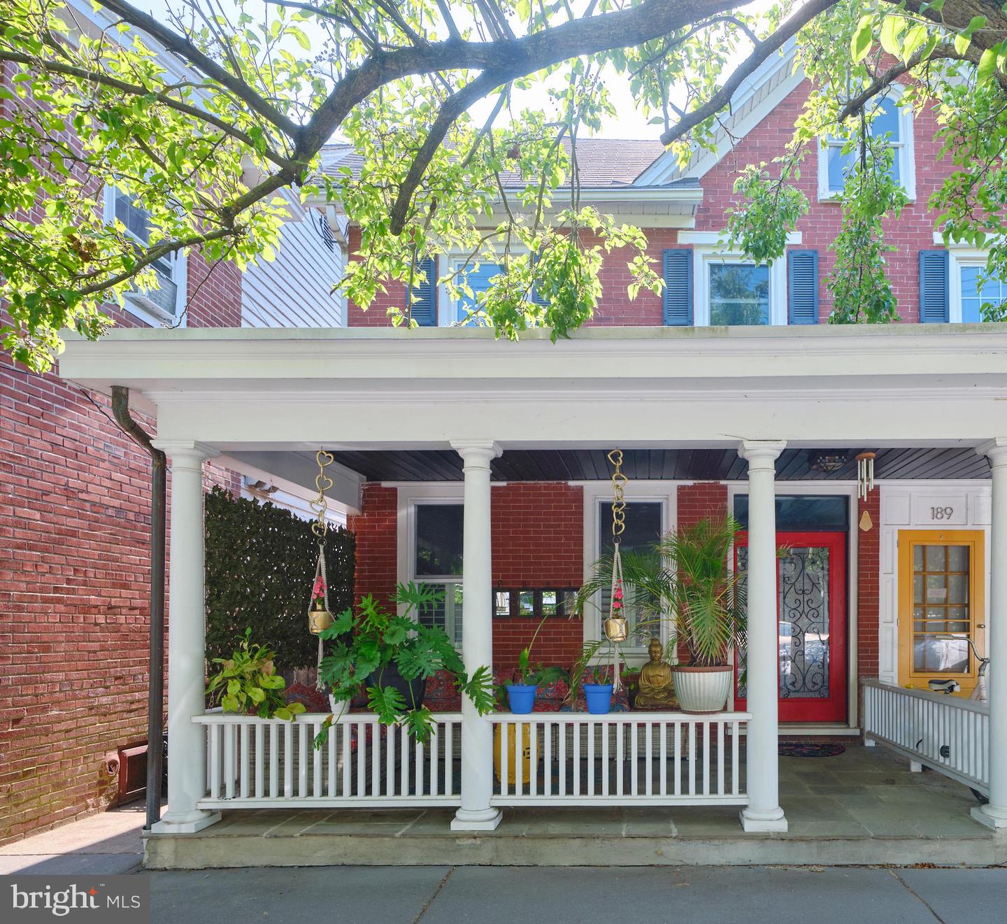 187 N Union St Property Photo 1