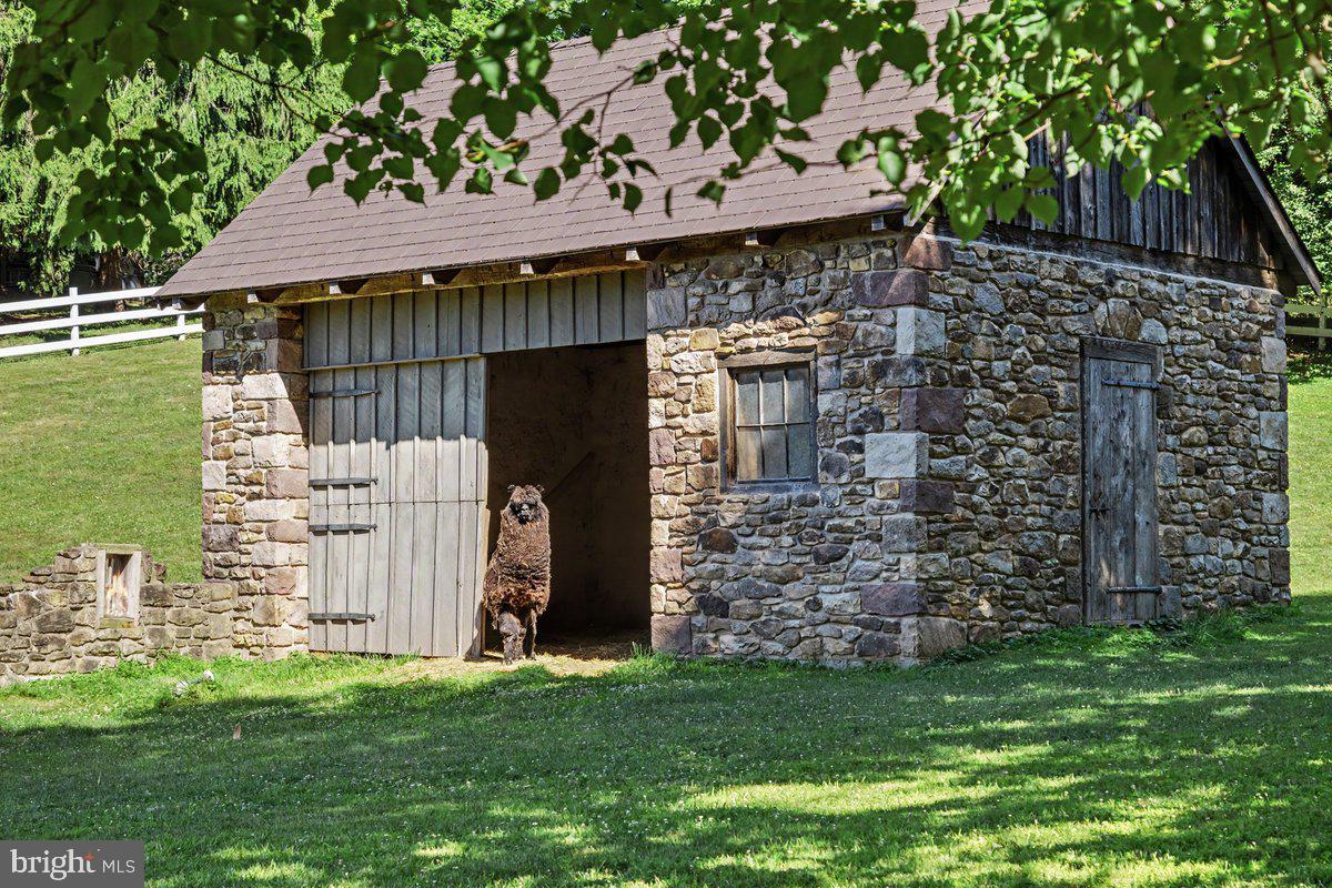 65 Brookville Hollow Rd Property Photo 11