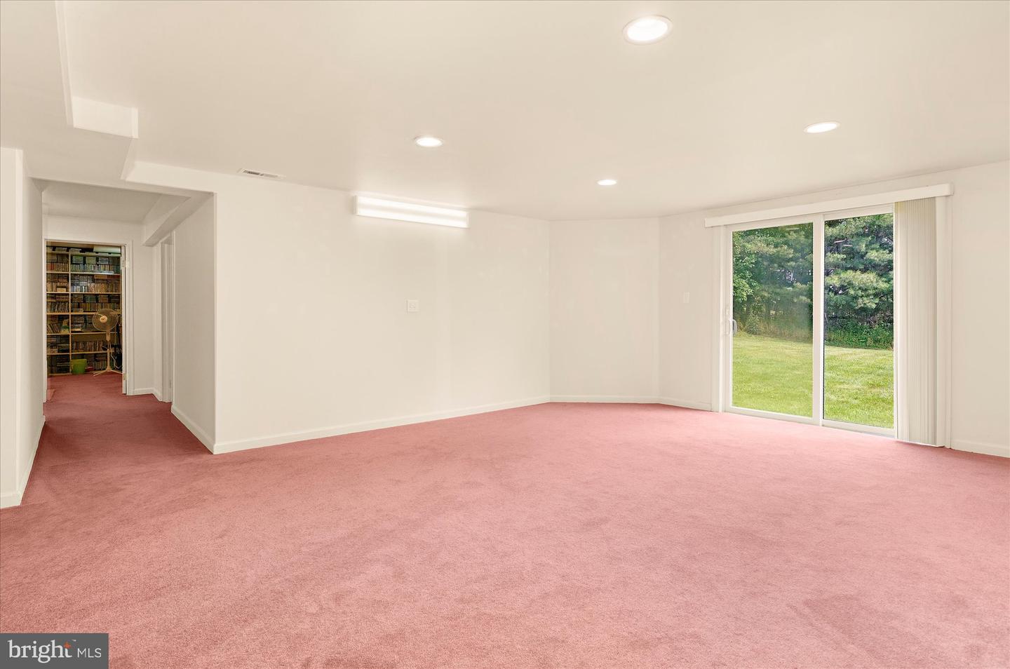 12 Manchur Ct Property Photo 36