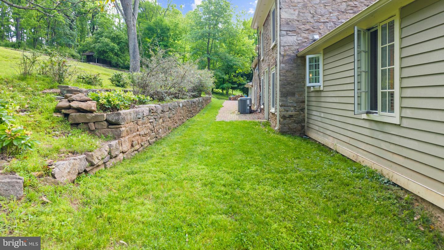 37 Brookville Hollow Rd Property Photo 38