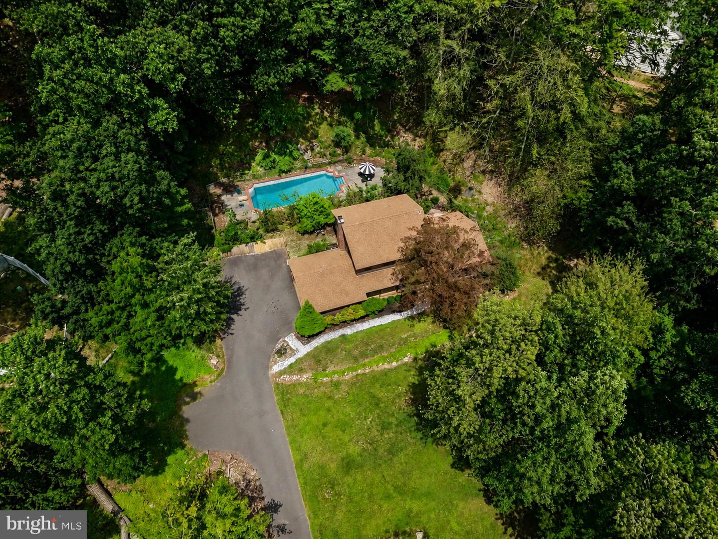 32 Cherryville Hollow Rd Property Photo 4