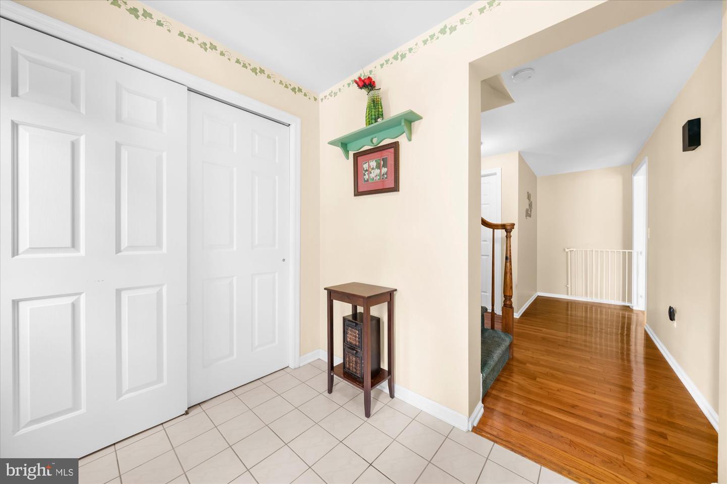 9 Mills Ct Property Photo 10