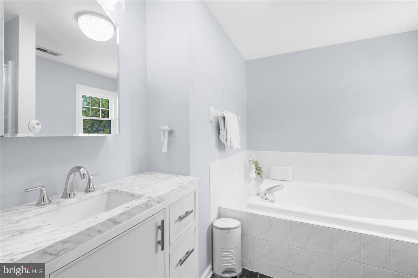 9 Mills Ct Property Photo 33