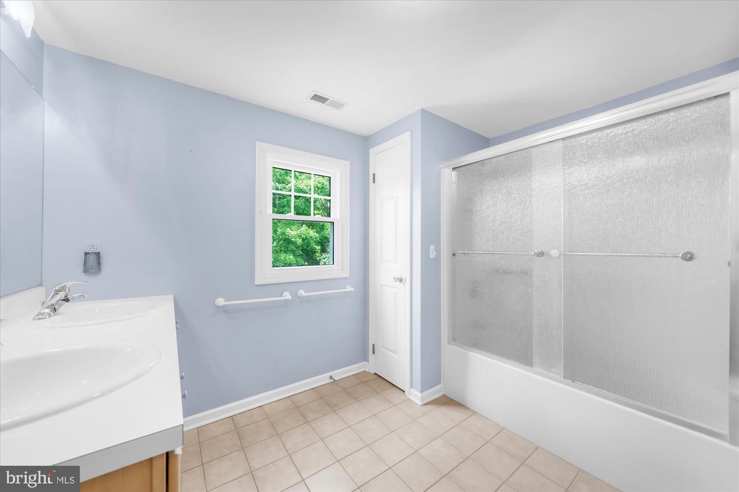 9 Mills Ct Property Photo 34