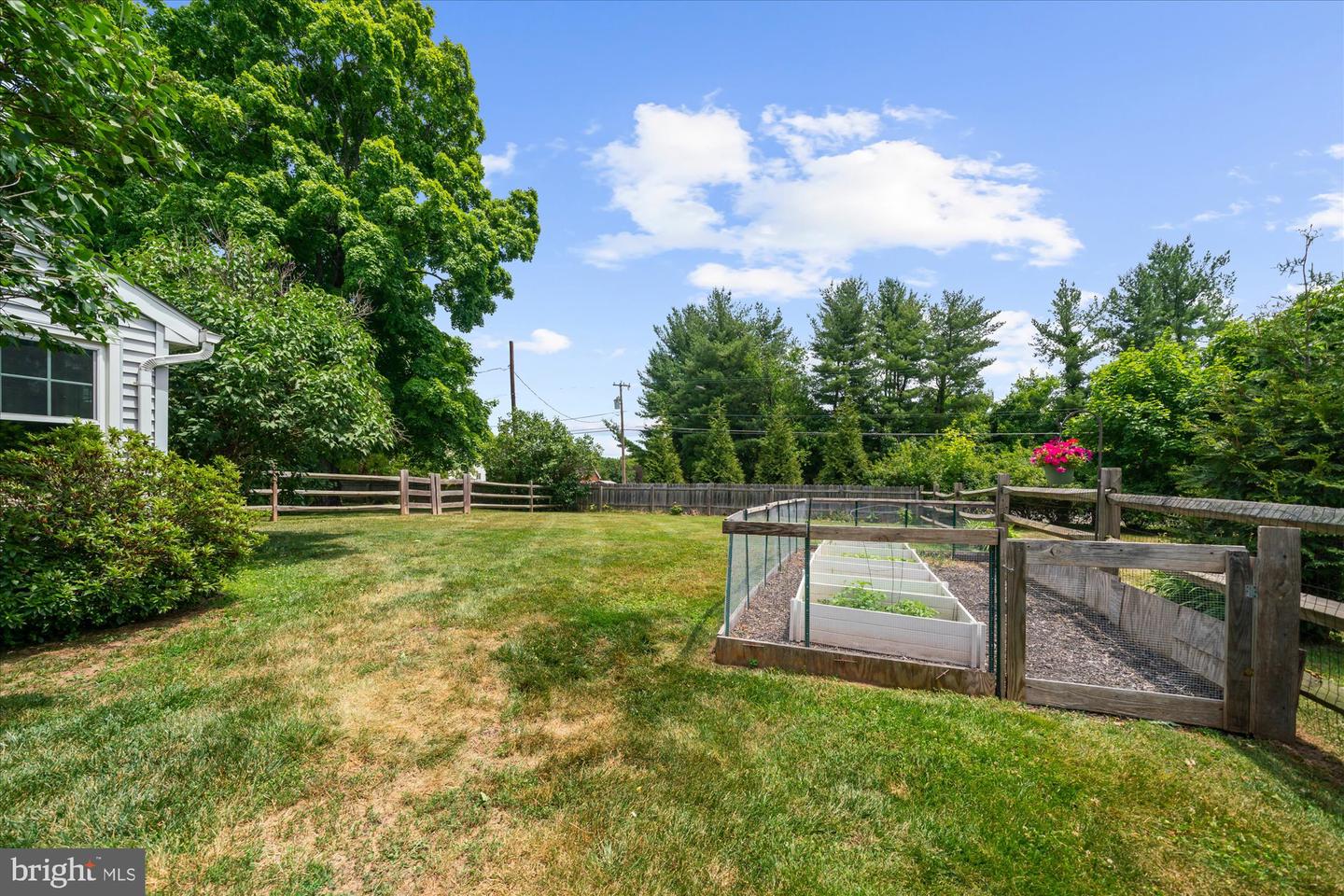 9 Mills Ct Property Photo 40