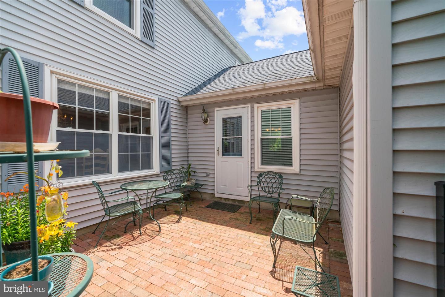 9 Mills Ct Property Photo 52