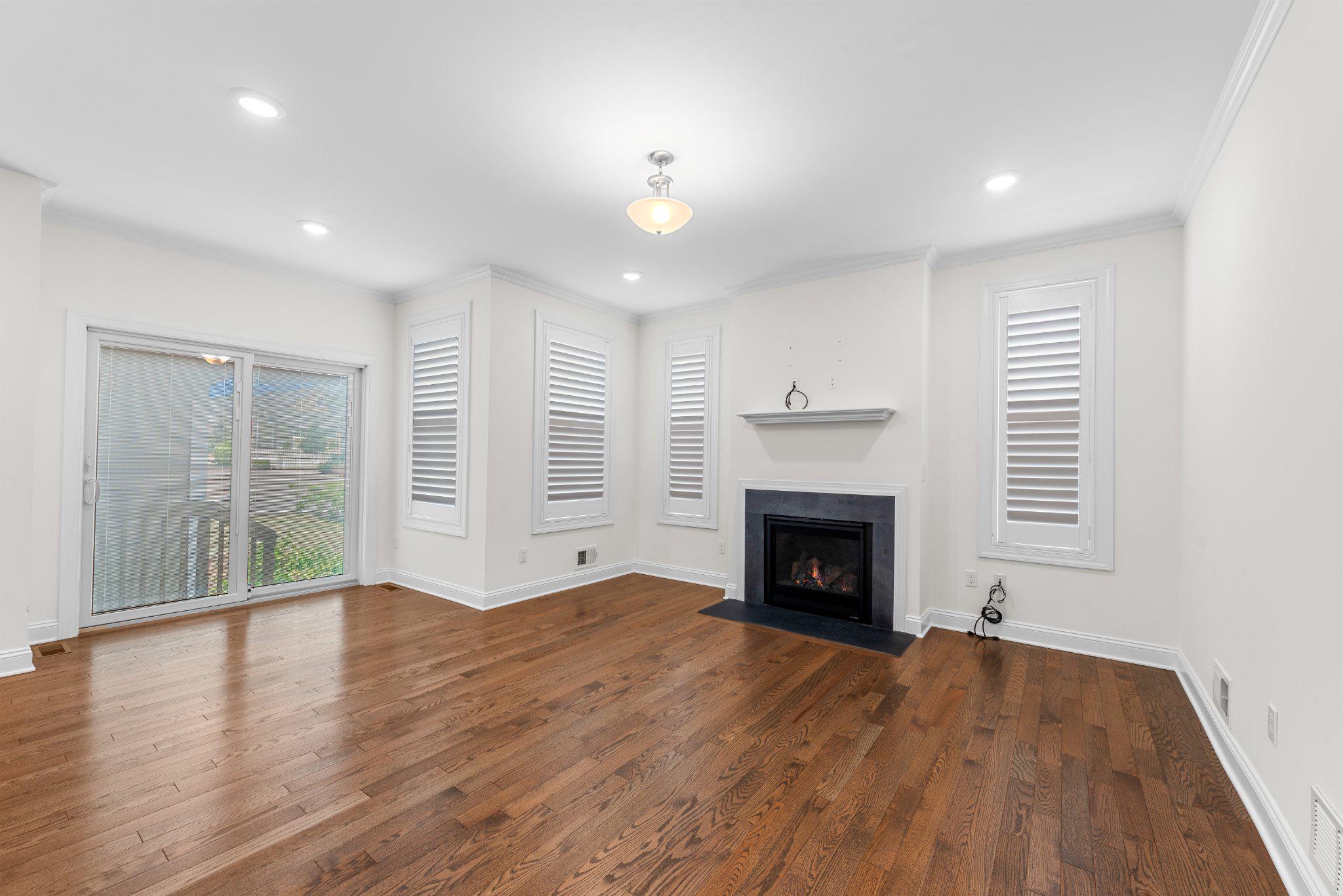 5 8th St Property Photo 17