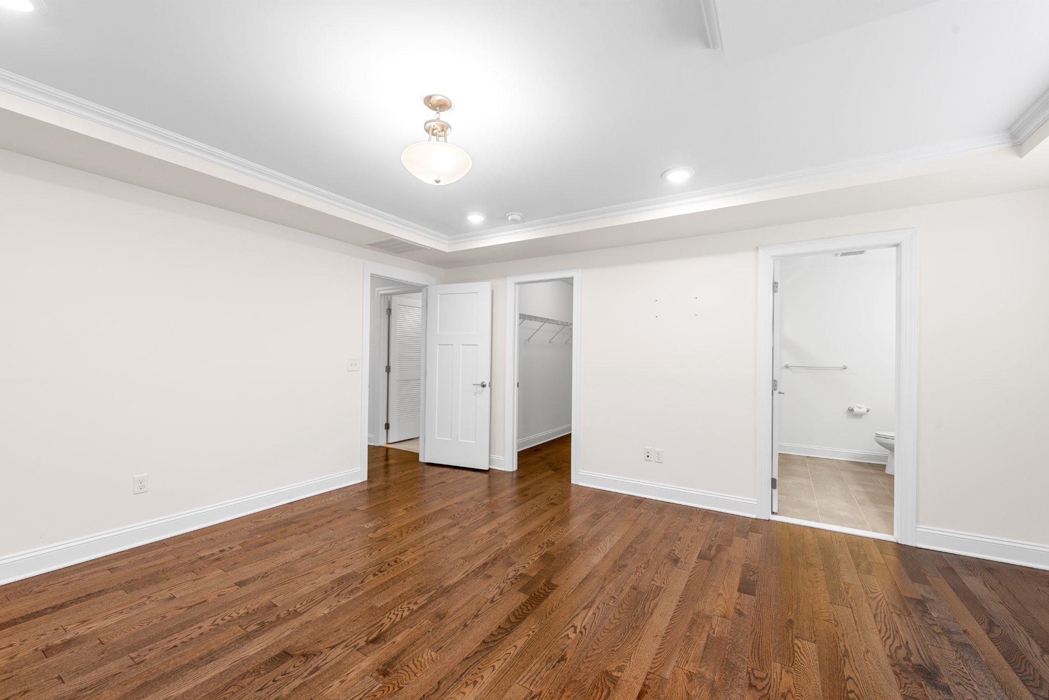 5 8th St Property Photo 21