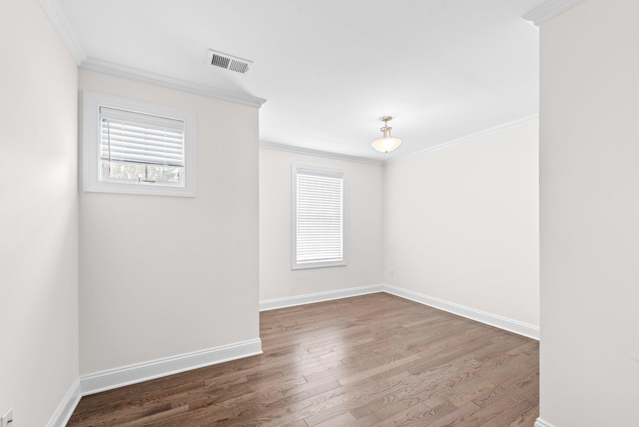5 8th St Property Photo 22