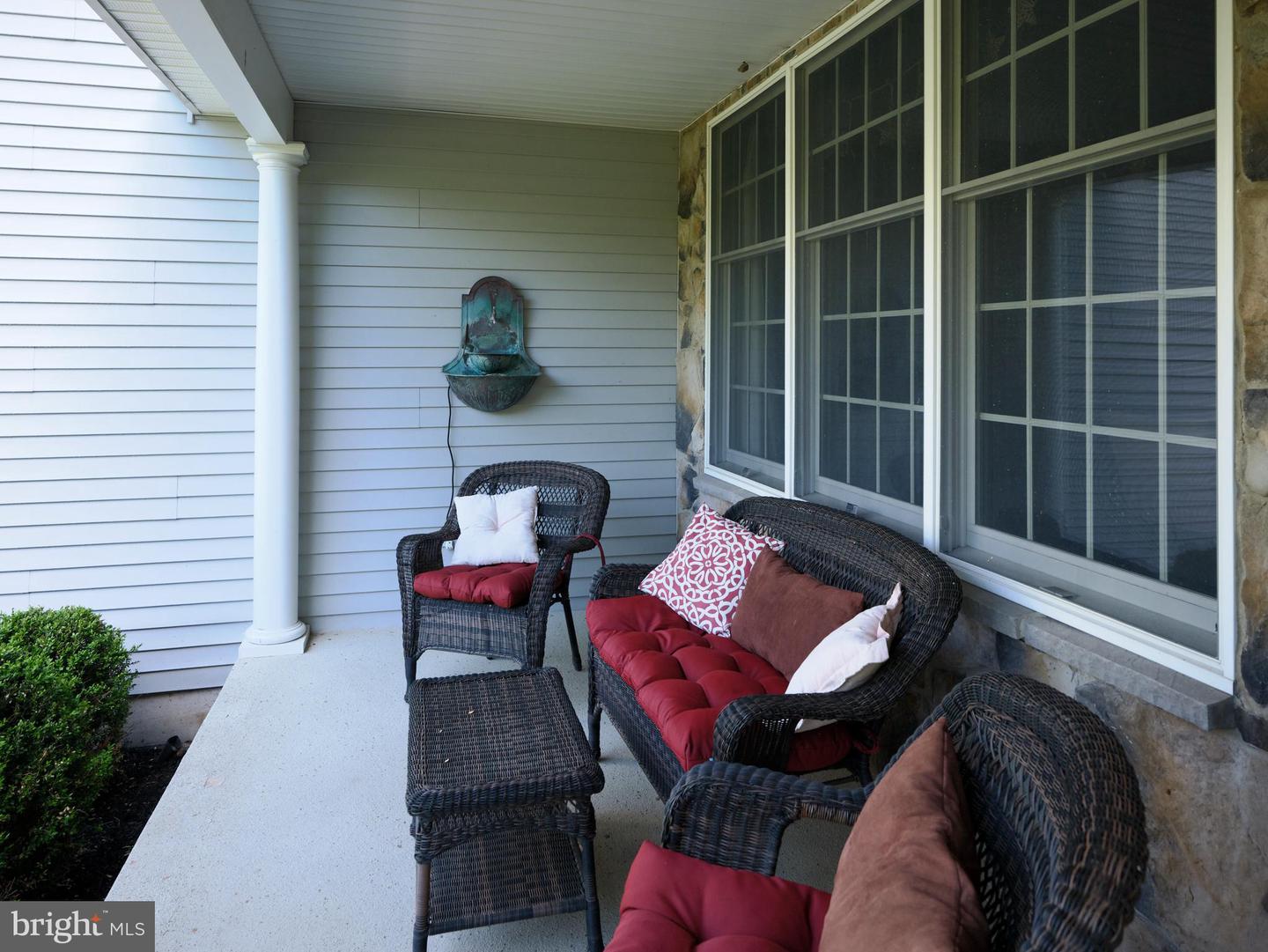 3 Williamson Ln Property Photo 8