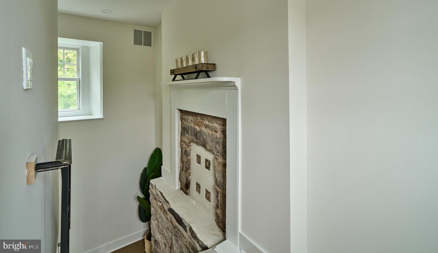 30 N Franklin St Property Photo 21
