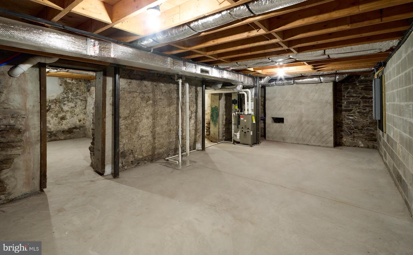30 N Franklin St Property Photo 38