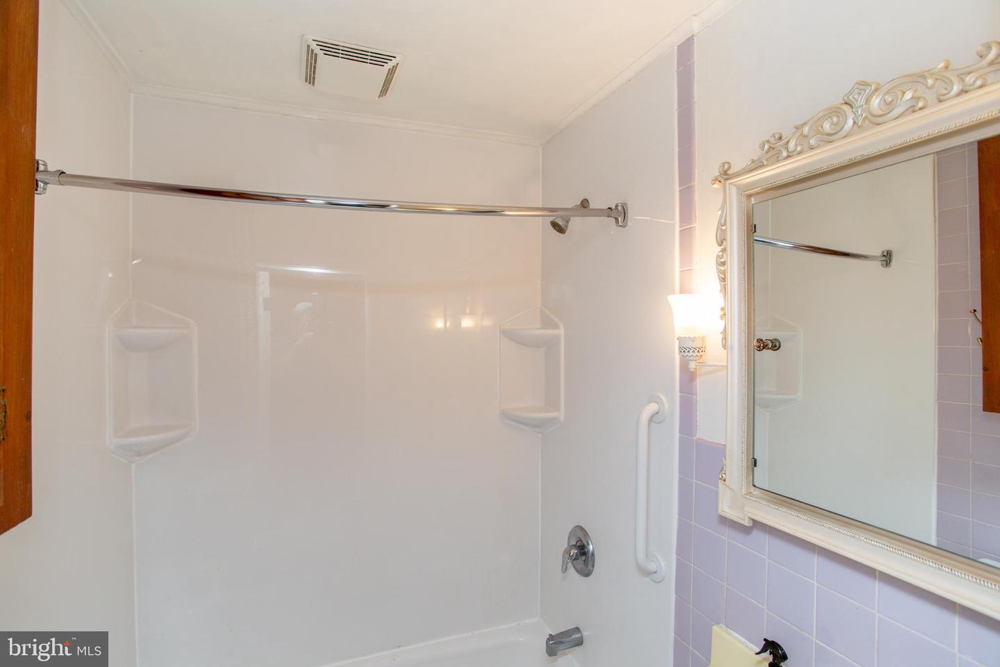 56 S Union St Property Photo 22