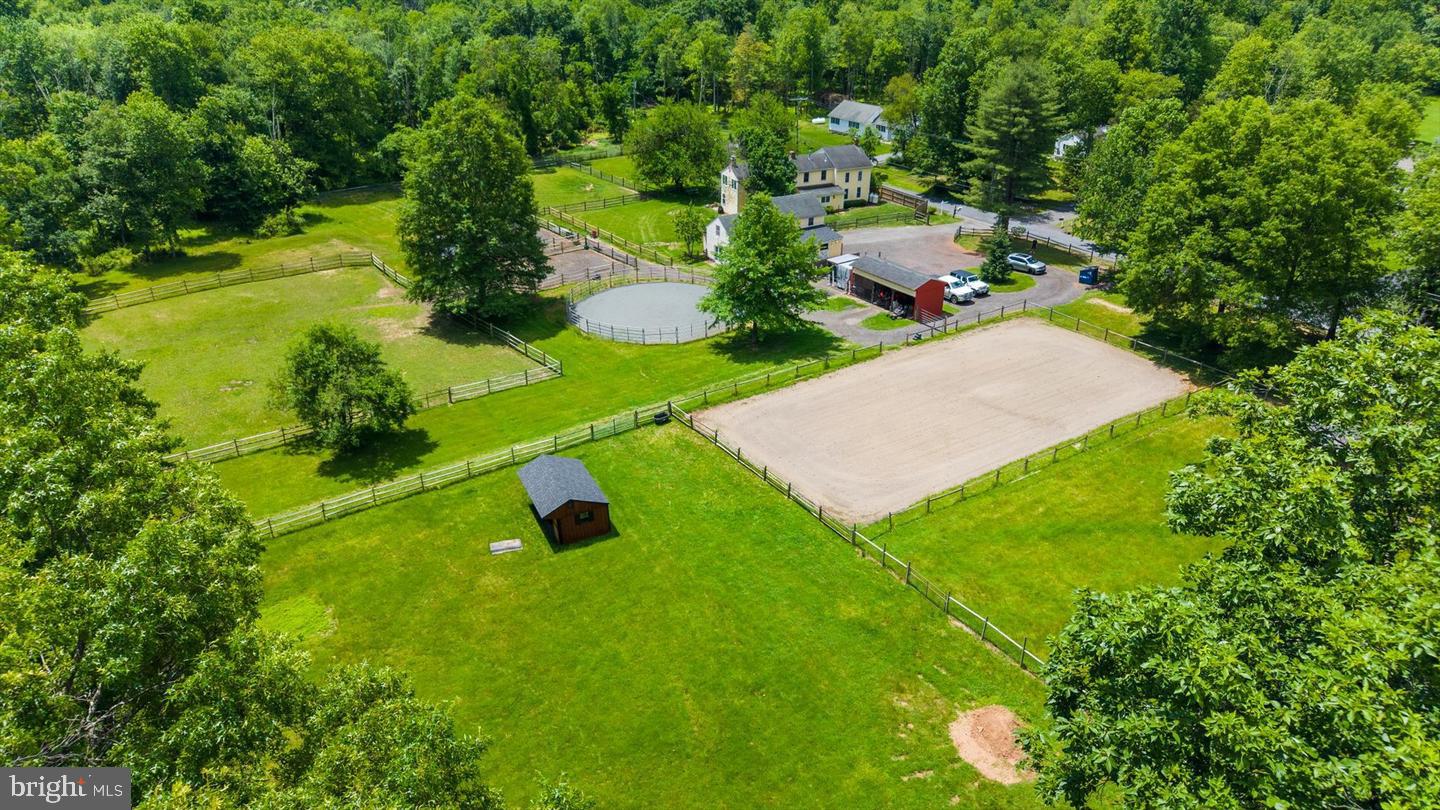 179 Lindbergh Rd Property Photo 1