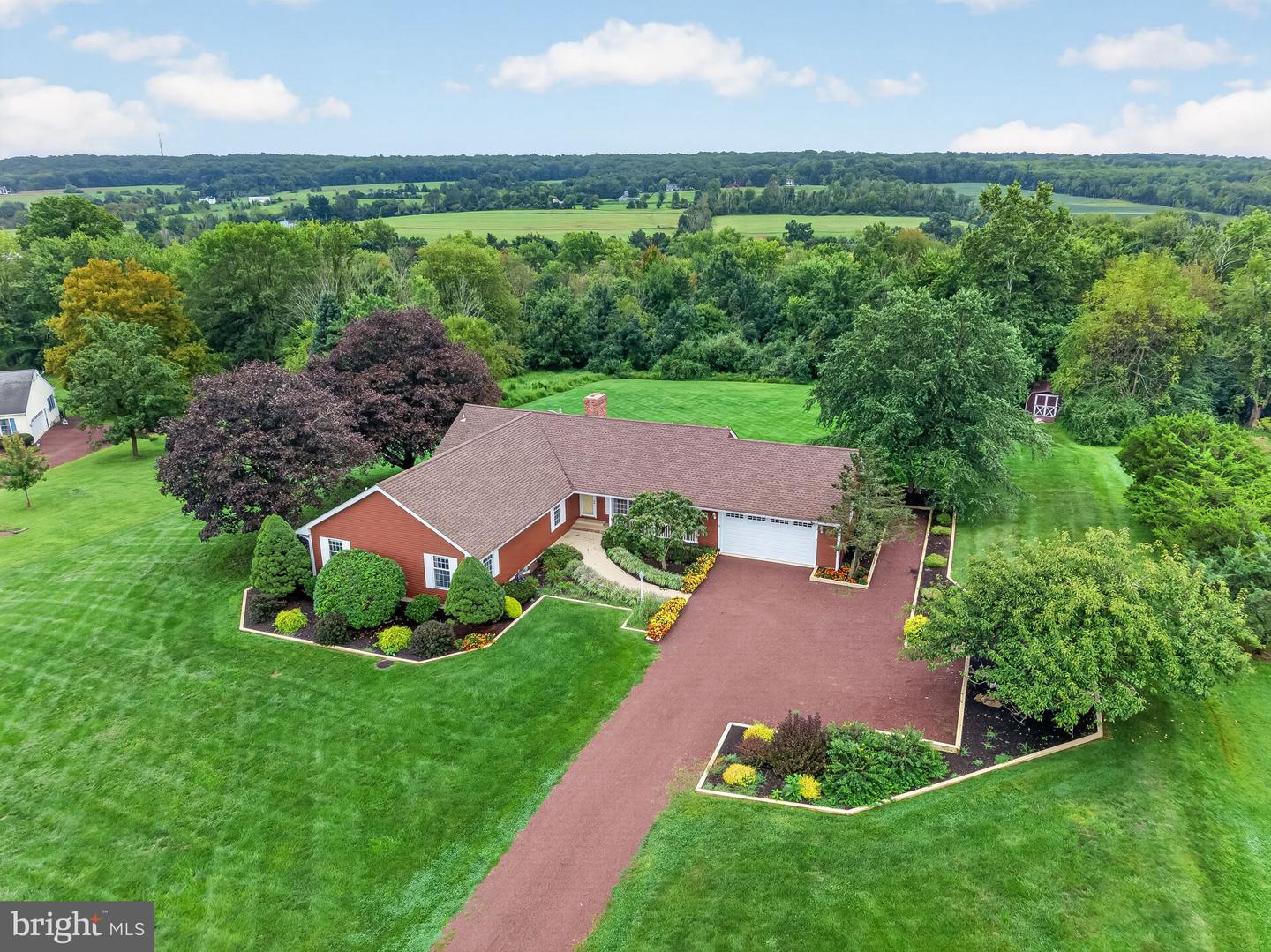 8 Meadow Lark Way Property Photo 2