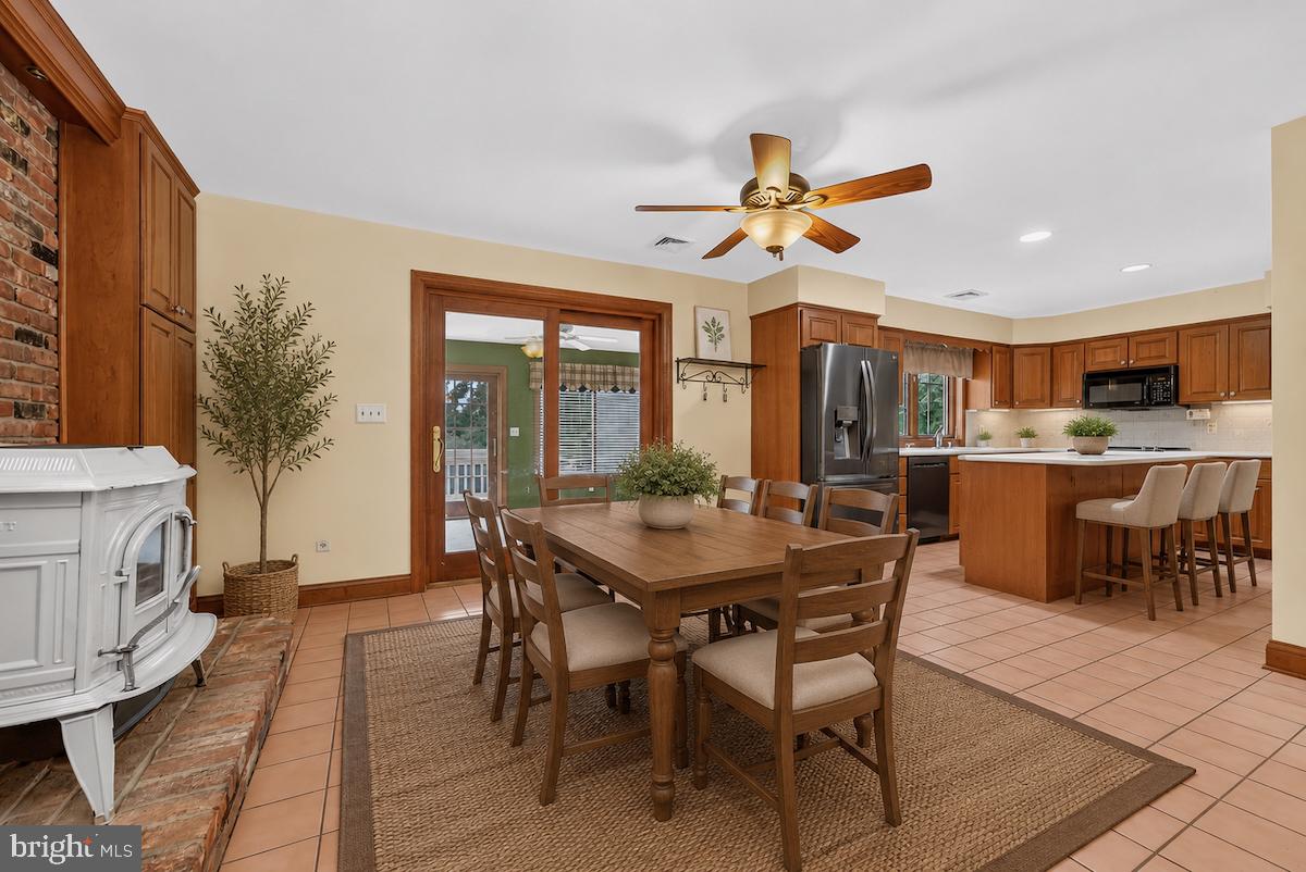 8 Meadow Lark Way Property Photo 5