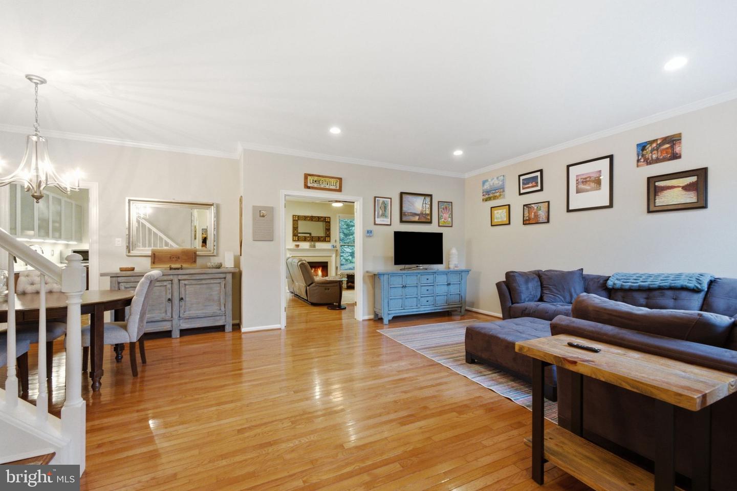 4 Hillside Ct Property Photo 7