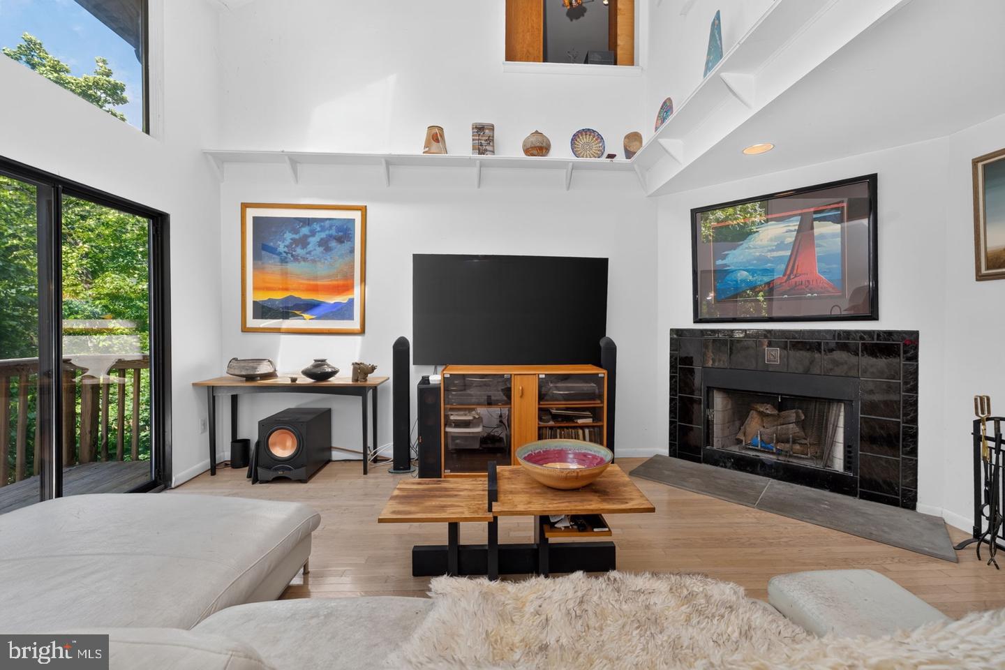 120 Swan St Property Photo 5