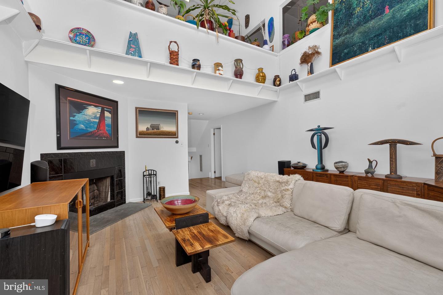 120 Swan St Property Photo 6