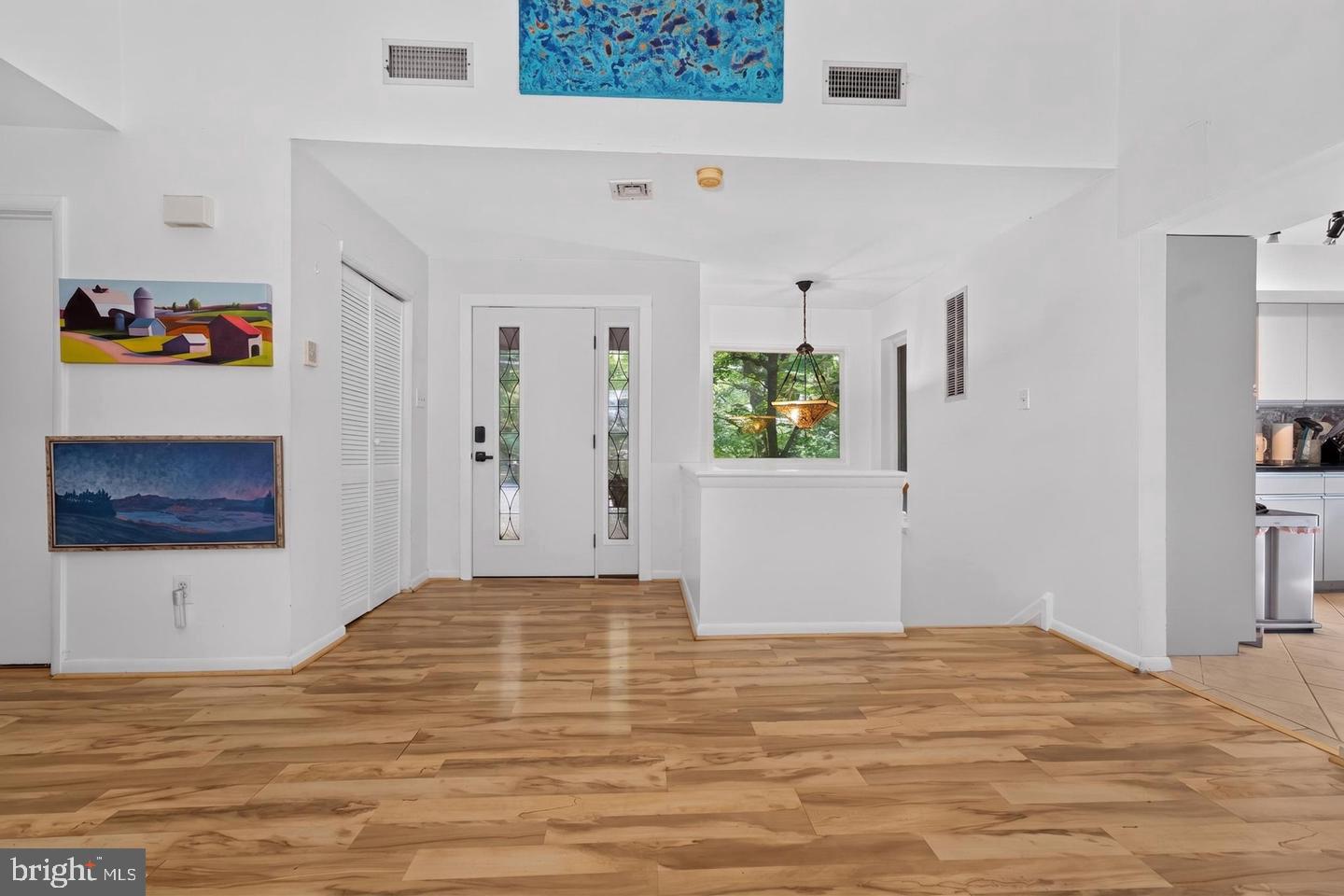 120 Swan St Property Photo 7