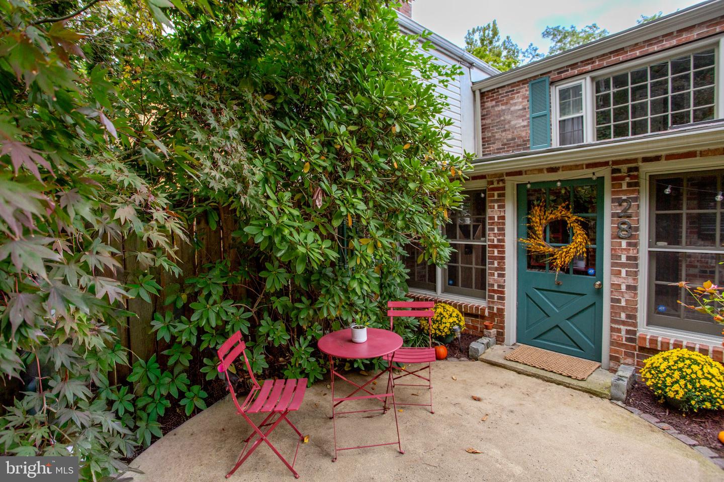 28 Brunswick Ave Property Photo 6