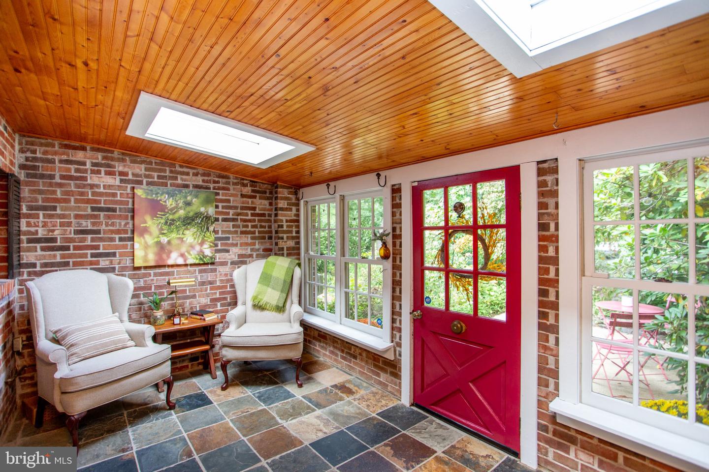 28 Brunswick Ave Property Photo 8