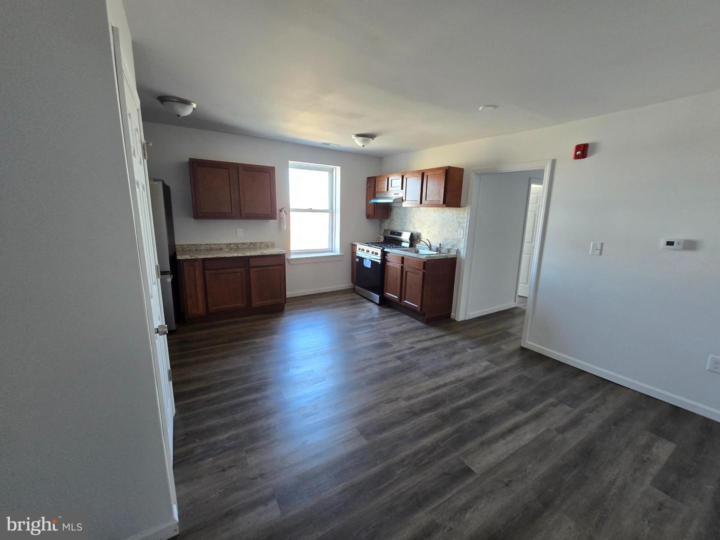328 - 334 E State St Property Photo 50