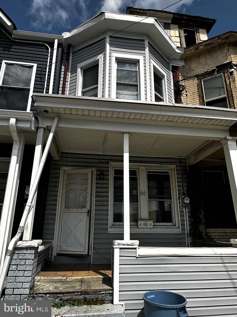 66 N Olden Ave Property Photo 1
