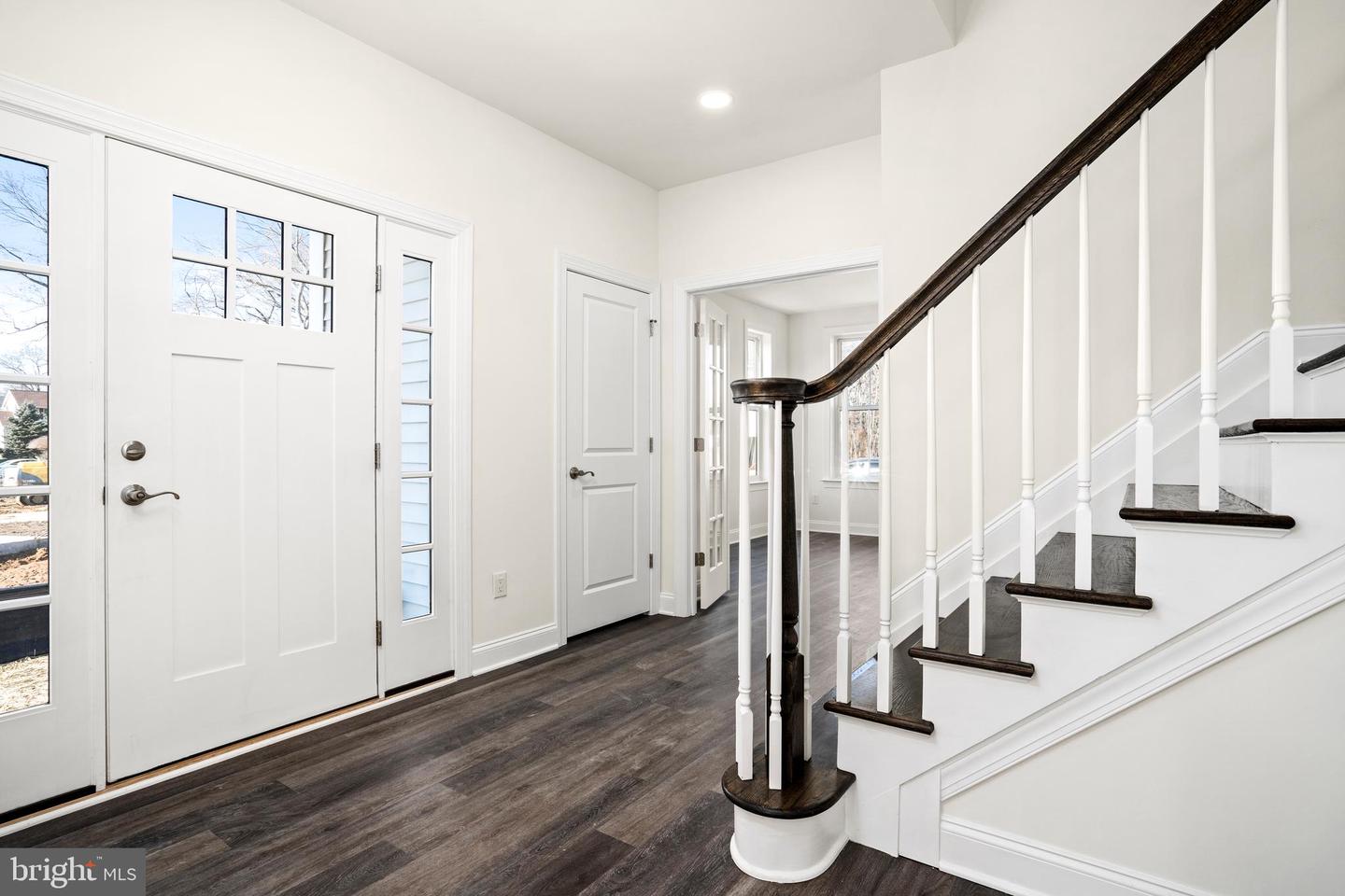 33 Kay Chiarello Way Property Photo 6