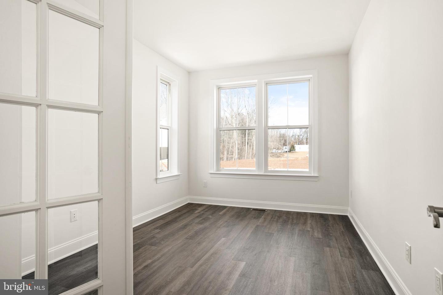 33 Kay Chiarello Way Property Photo 8