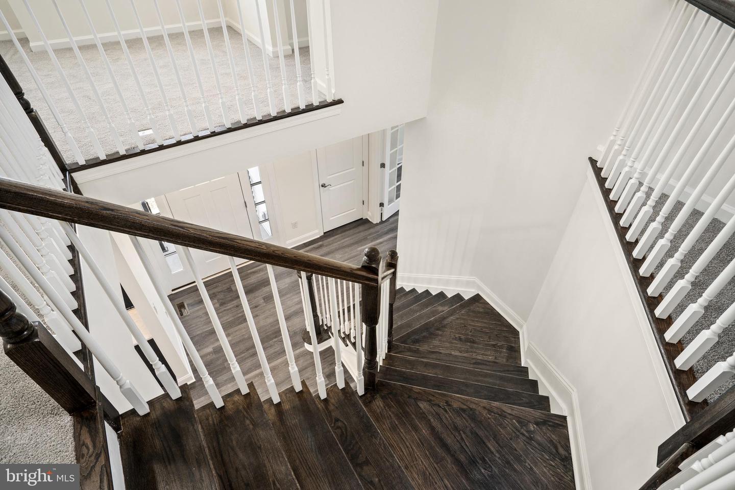 33 Kay Chiarello Way Property Photo 21