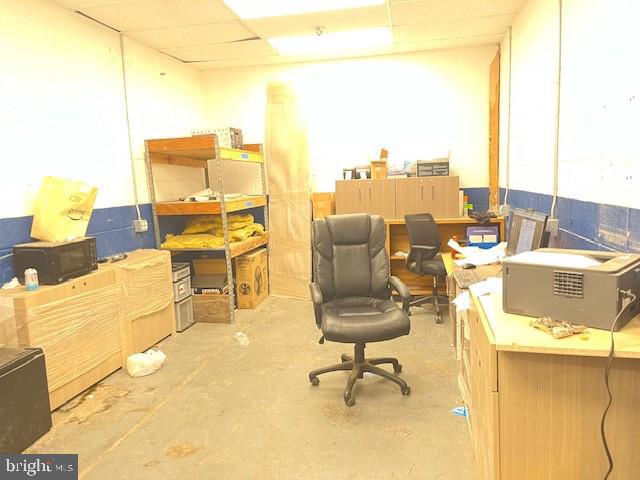 642 E State St Property Photo 4