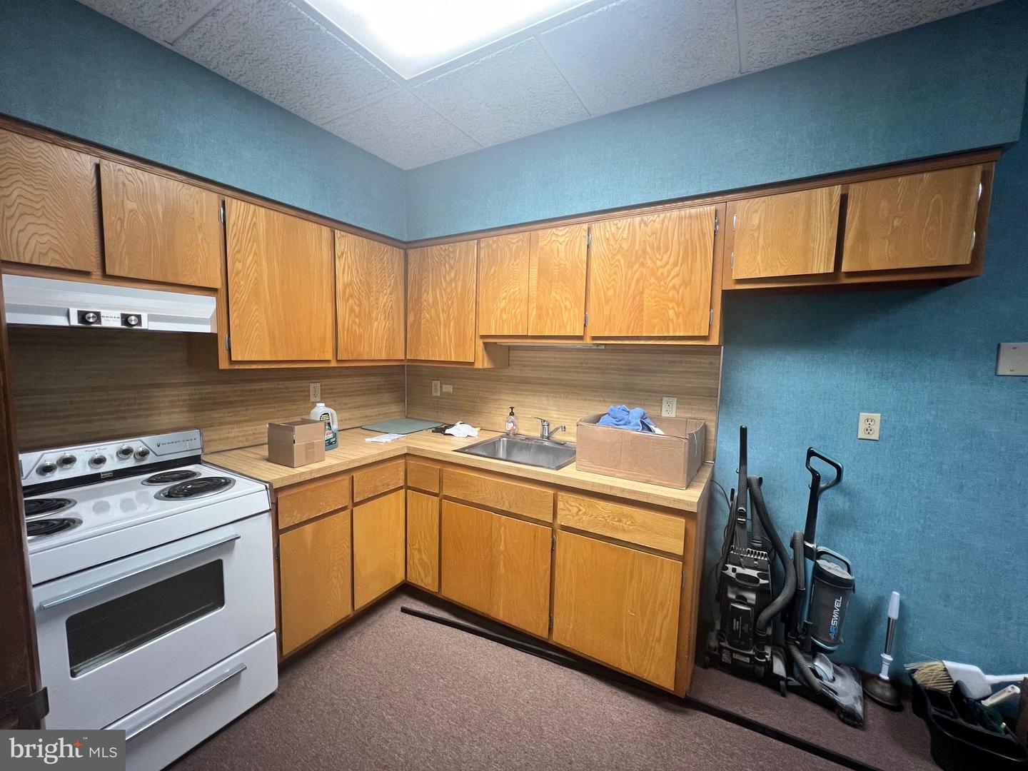 6 Colonial Lake Dr #suite G Property Photo 13